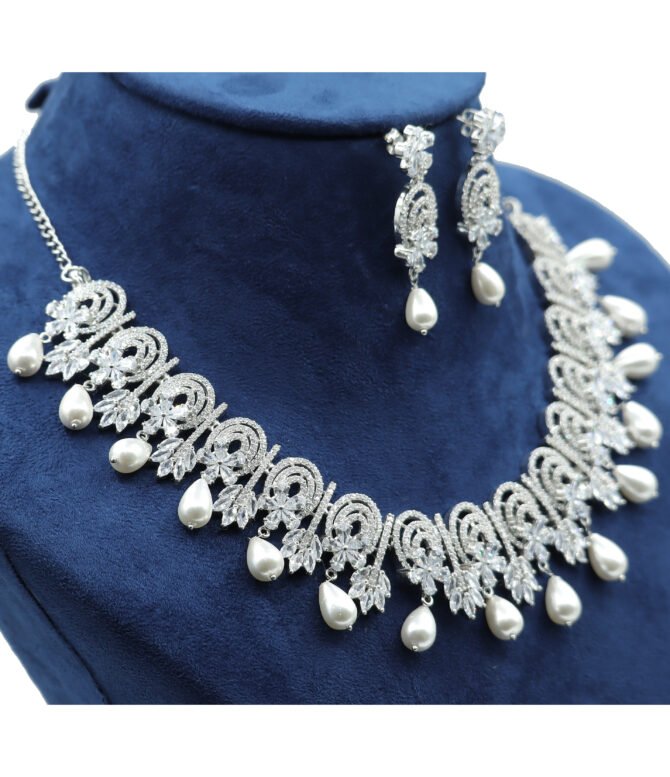Pearl Special Silver Necklace with CZ Stones
