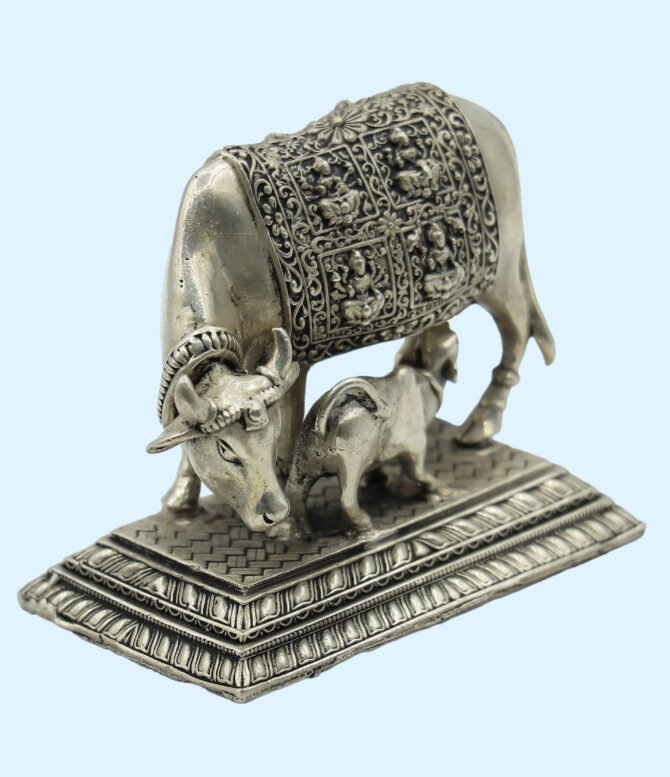 Silver Kamdhenu Idol, Silver Cow