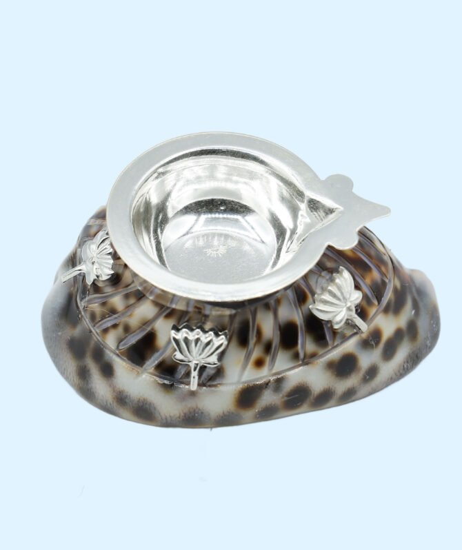 Silver Diyas For Pooja, Decorative Diya