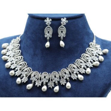 Special Silver Necklace with Pearls and CZ Stones