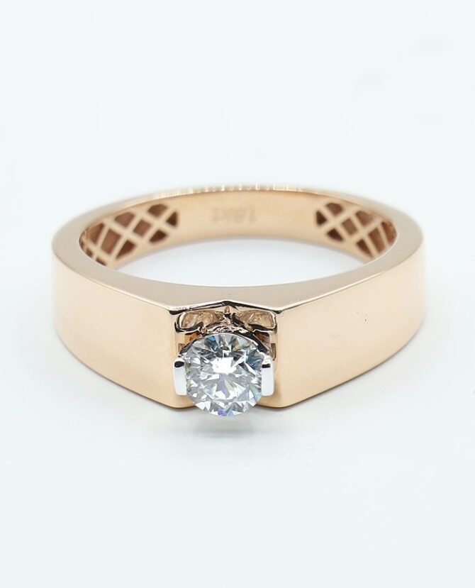 Classic-diamond-engagement-ring-for-men
