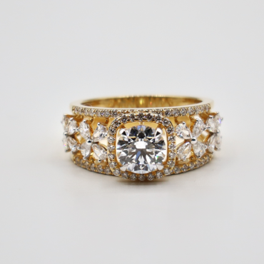 Floral diamond ring
