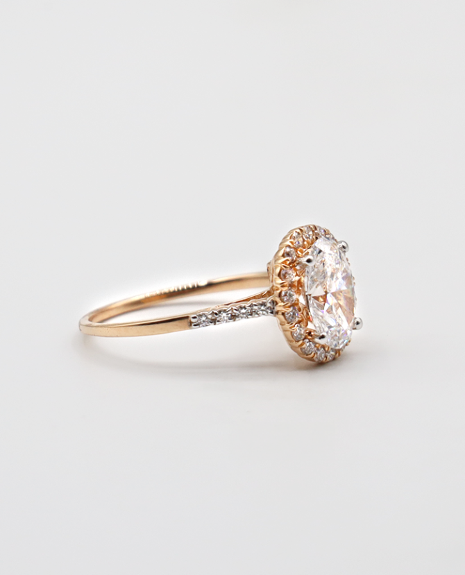 Oval engagement Ring with Halo Gold