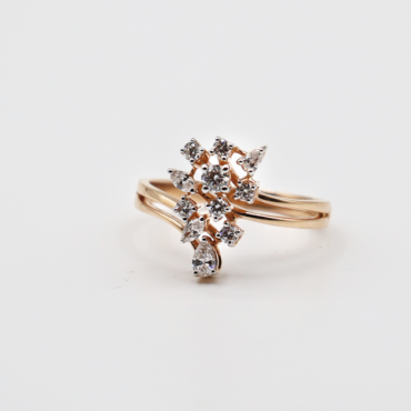 Snowflake cluster diamond ring